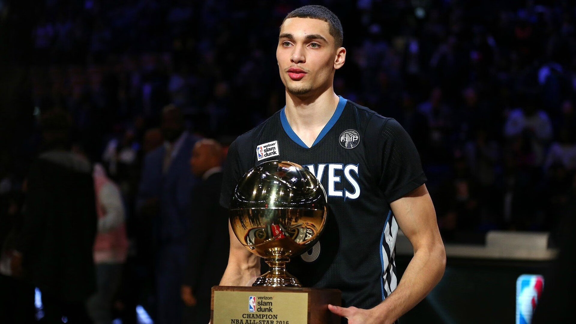 莱比锡单刀踢飞引发蝴蝶效应，切尔西转战亚冠、尤文图斯跨界NBA，转会市场彻底失控！